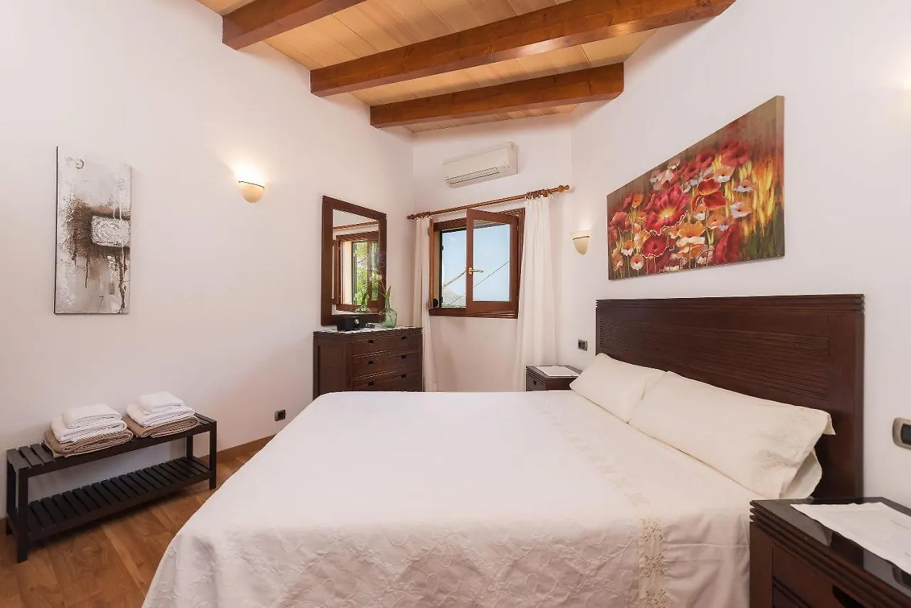 Coster Catalanet Villa Pollenca